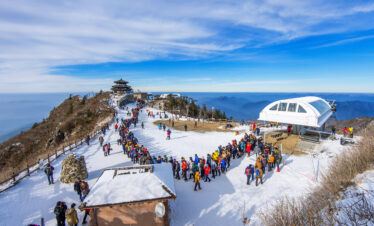 inspiring travel destination featuring adventure, scenic landscapes, and holiday experiences